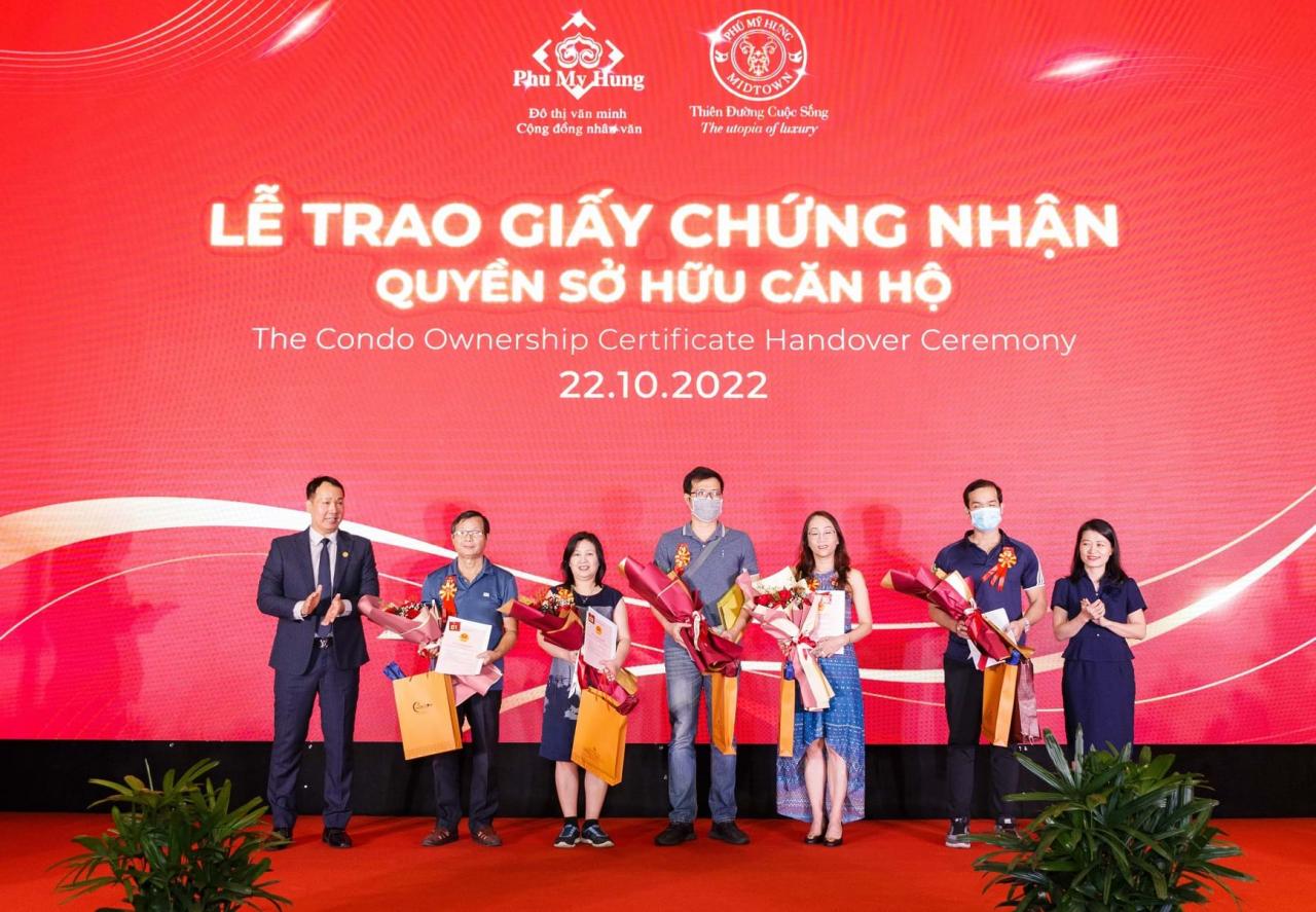 Gần 1000 sổ hồng được trao đến cư dân Phú Mỹ Hưng trong tháng 10/2022
